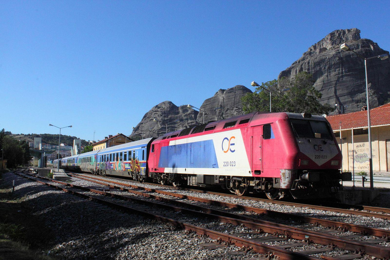 De Atenas: Viagem de 1 dia de trem para as cavernas e mosteiros de Meteora