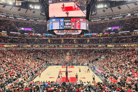 Chicago: Chicago Bulls Basketball Game Ticket Regular Seating