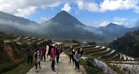 SA PA, pueblos de 2 días, campos de arroz y cascadas Tour de senderismo - Housity