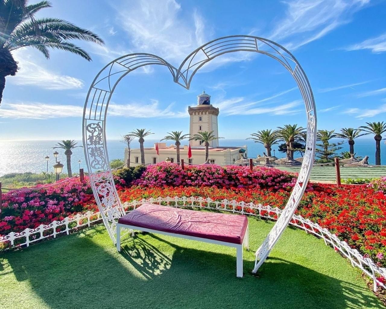From Tarifa to Tangier: complete tour+ camel ride+ food