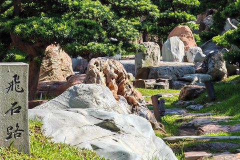 Hong Kong: Private Kowloon Tour Wong Tai Sin & Chi Lin