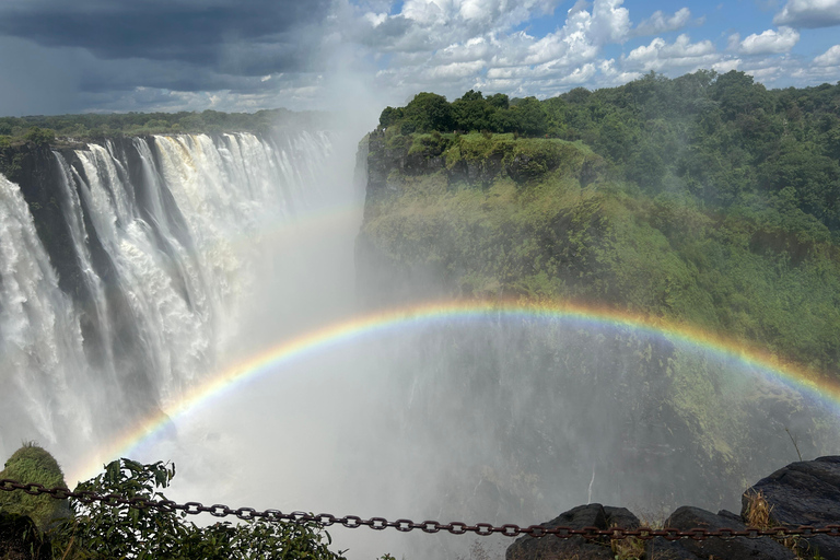 Victoria Falls Ultimate Two-Country Guided Walking Tour Victoria Falls: Guided Heritage Tour with 2 Countries
