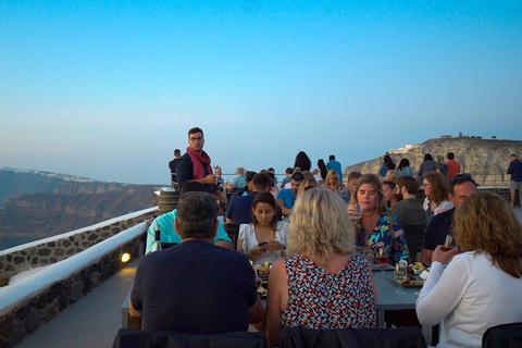 Santorin : visite de 4 h et œnologie au coucher du soleilVisite en petit groupe de 8 personnes maximum