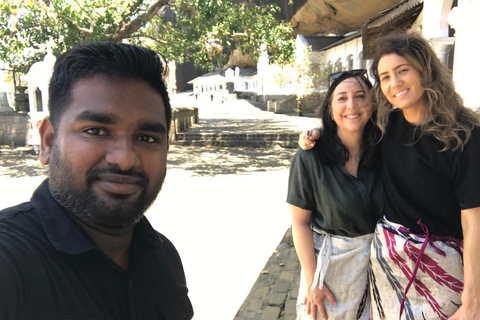 Kandy: Sigiriya, Dambulla, or Habarana Transfer & Tour