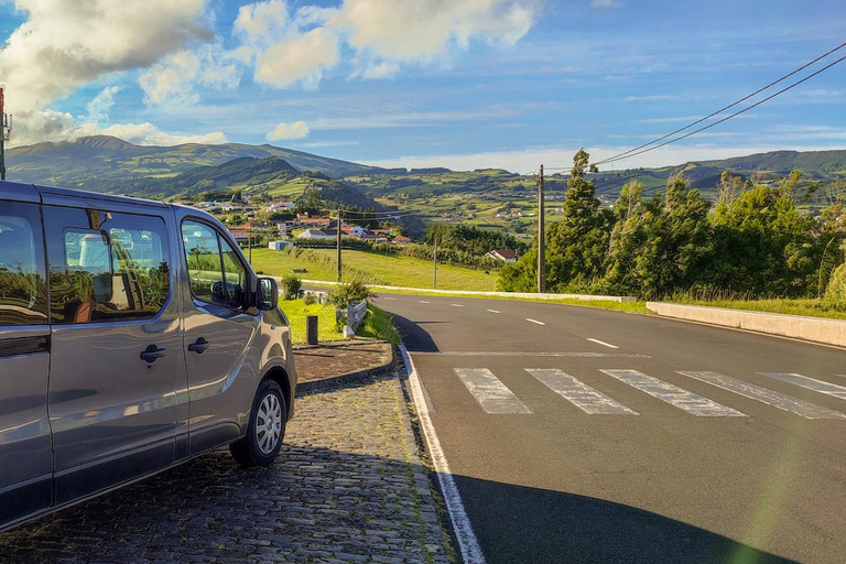 Insel Faial: Ganztagestour mit Mittagessen in Horta inbegriffen.