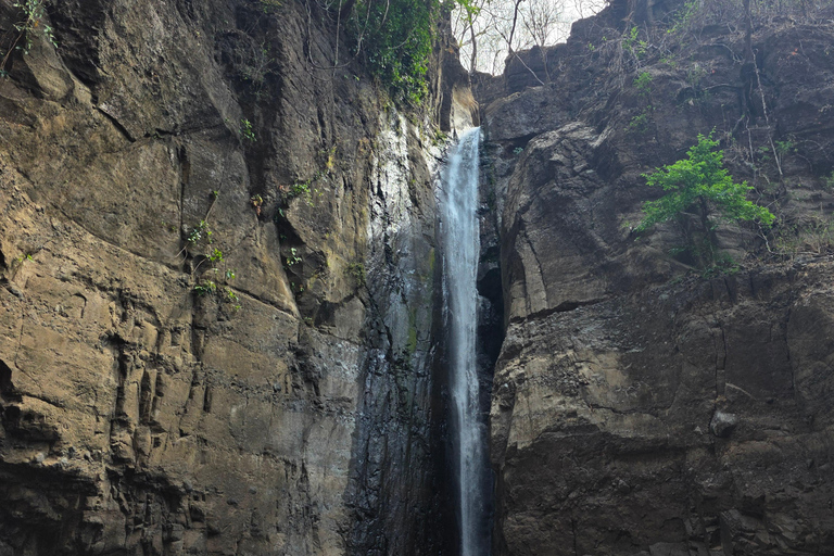 Tamanique Waterfalls Hike & El Tunco Beach Tour