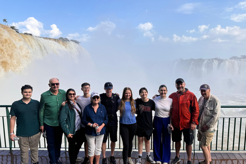 Visite privée d&#039;une journée au Brésil et en Argentine à côté des chutes d&#039;IguassúVisite privée d&#039;une journée des côtés brésilien et argentin des chutes