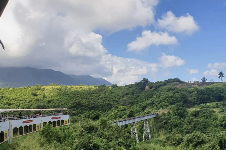 St Kitts: Scenisk sockertågstur med upphämtning och avlämning