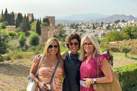 Granada: Private Full Alhambra Tour with Nasrid Palaces