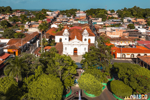 Miasto Cabañas: Las Cinquera-Wodospady i historyczne centrum IlobascoMiasto Cabañas: Las Cinquera-wodospady i centrum historyczne Ilobasco