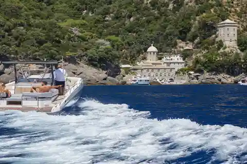Portofino: boat tour with seawalker 33