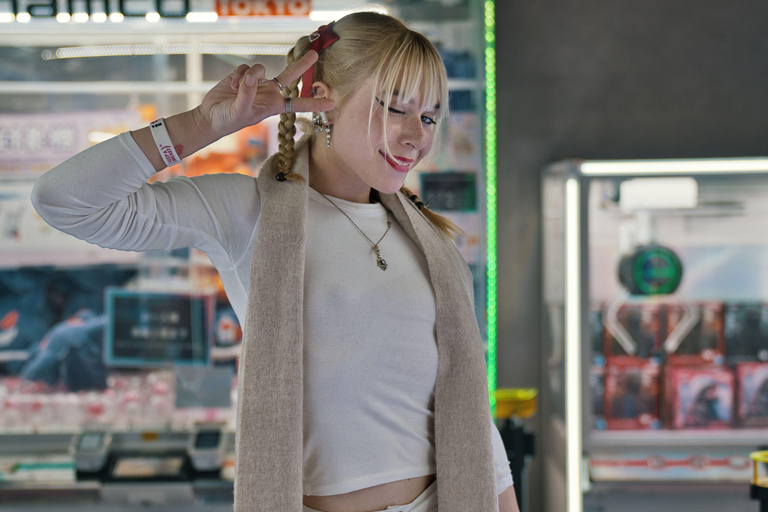 Tokyo: 1-hour private photo shoot 1-hour private photo shoot in Tokyo (solo, couples, and families welcome)