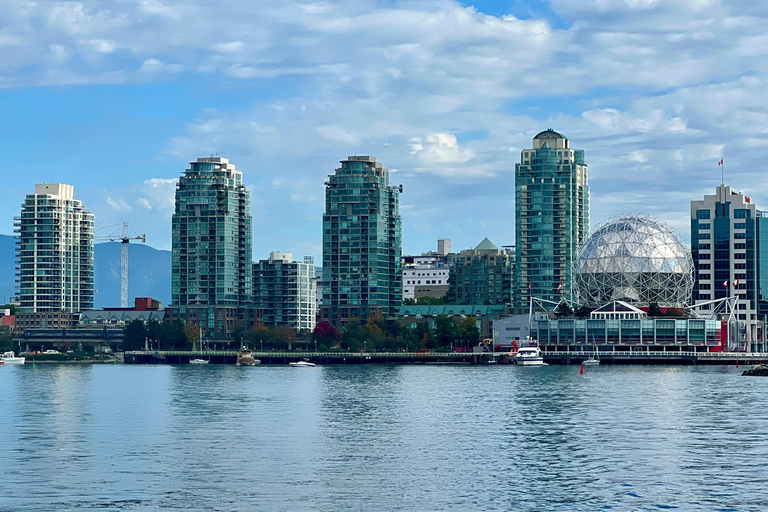Vancouver: 90-Minute Sightseeing Boat Tour with Live Guide