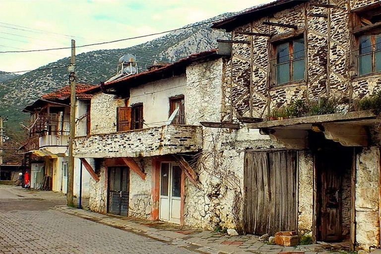 Fethiye: Yeşilüzümlü Village & Kadyanda City Tour