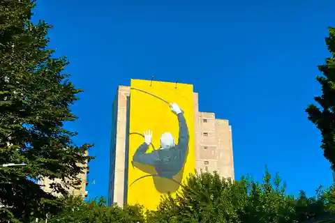 Tbilisi: mostra dei sobborghi sovietici e dei murales tour guidato