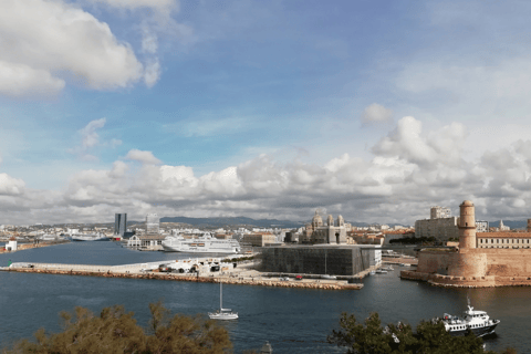 Marsella: tour a pie Notre-Dame-de-la-Garde/ Roucas Blanc