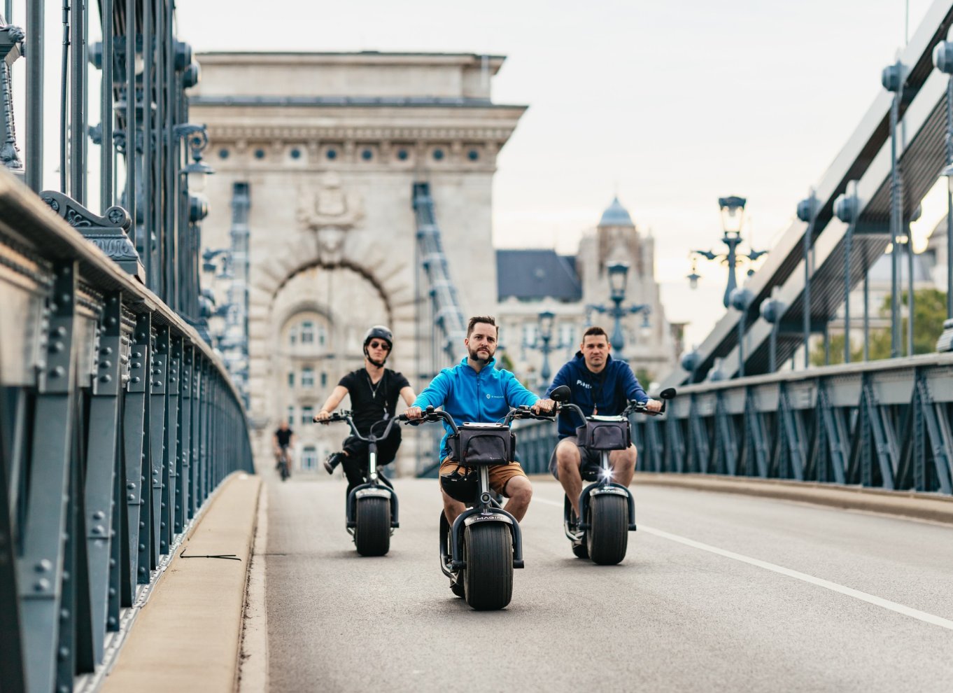 guided tours in budapest on monsteroller e scooter