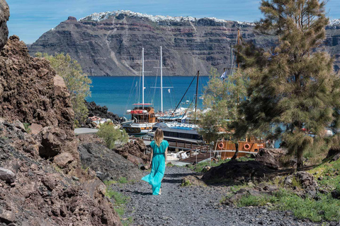 Santorini: Volcano, Hot Springs, and Thirasia Boat Tour With pick-up