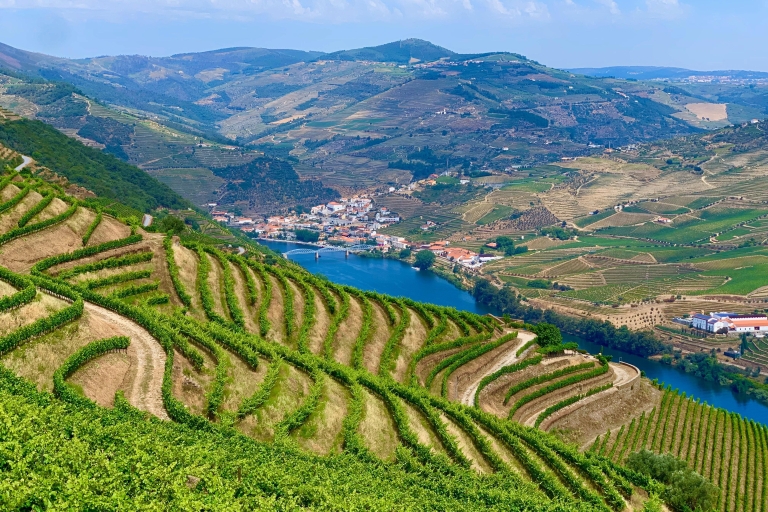 Ab Porto: Douro-Tal mit Weinverkostung und optionalem LunchAb Porto: Douro-Tal Tour mit Weinprobe & Mittagessen