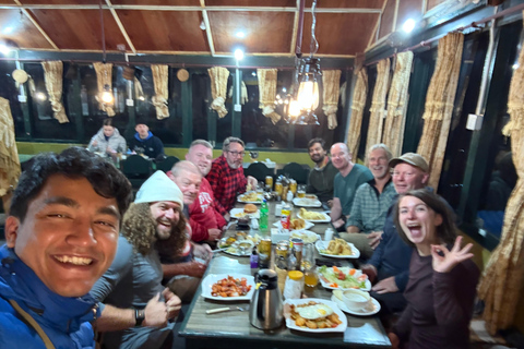 Pokhara: Private Guide trekking,tour,seightseen Pokhara: Private Trekking Tour with Guide