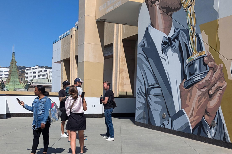 Historic Hollywood Boulevard and Movie Palaces Walking Tour English Shared Tour of Hollywood Boulevard