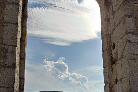 From Valencia: Excursion to Chulilla + hike and kayak tour on the lake From Valencia: Excursion to Chulilla + hike and kayaking tour on the lake