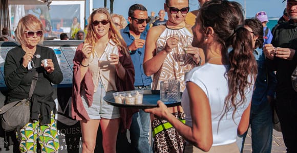 Corralejo: Walking Tour with Local Food Tastings