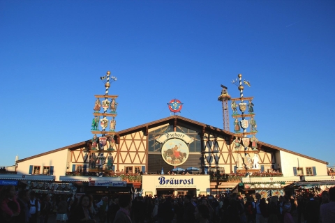 Munich: Oktoberfest evening table reservation in beer tent