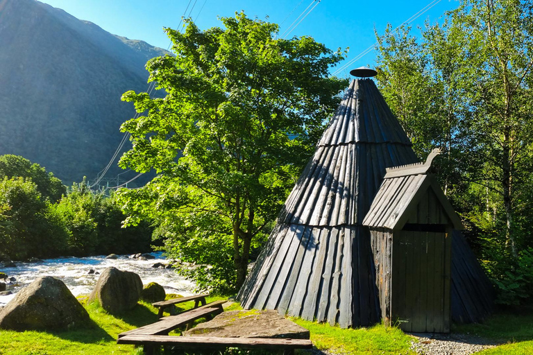 Bergen: Cruise to beautiful Rosendal by the Hardangerfjord