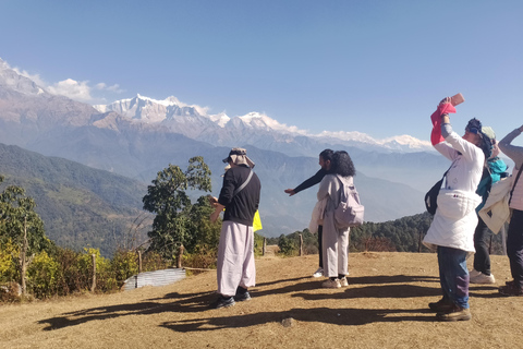 Da Kathmandu: Trekking facile di 5 giorni e tour della città di PokharaDa Kathmandu: 5 giorni di trekking facile e tour della città di Pokhara