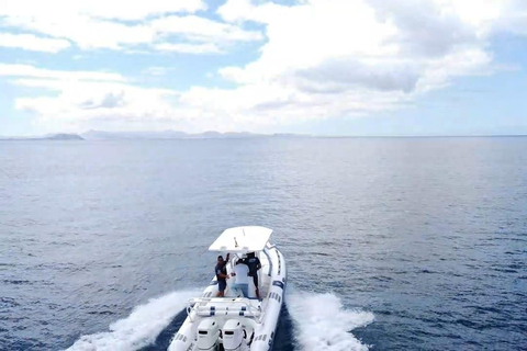 Lanzarote: Passeio de barco particular 2:30hExcursão particular de 2:30 horas