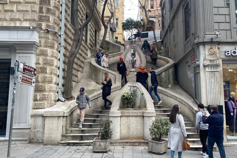 Istanbul: tour a piedi pomeridiano di Galata e dei genovesi