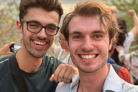 Battambang: escursione alla grotta dei pipistrelli con giro sul treno di bambùTreno serale Bamboo Train, pioggia, grotta dei pipistrelli giganti e grotta dei pipistrelli