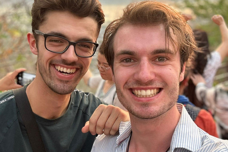 Battambang: escursione alla grotta dei pipistrelli con giro sul treno di bambùTreno serale Bamboo Train, pioggia, grotta dei pipistrelli giganti e grotta dei pipistrelli