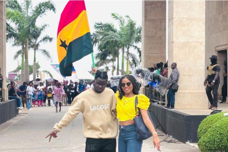 Accra: Private City Highlights Tour with Guide & Pickup