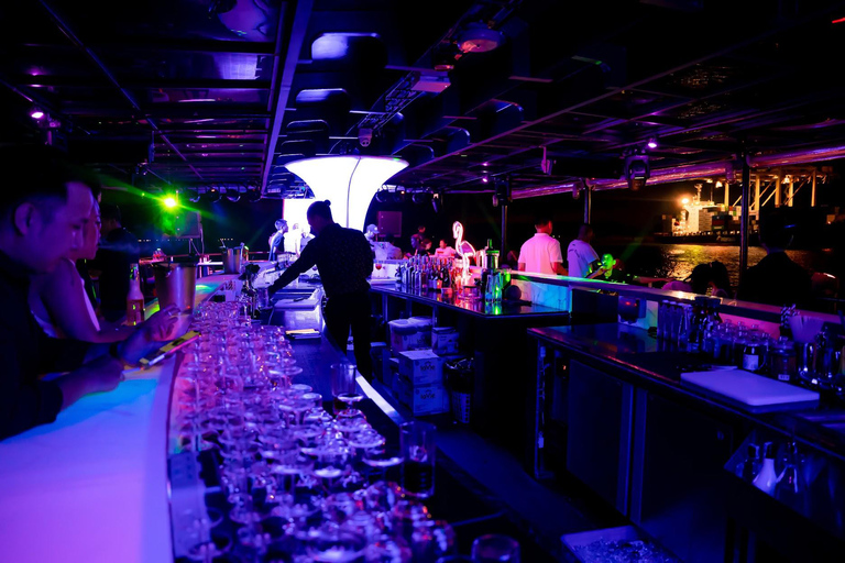 Da Nang: Poseidon DJ & Night Cruise Experience Poseidon Dinner & DJ Party Experience
