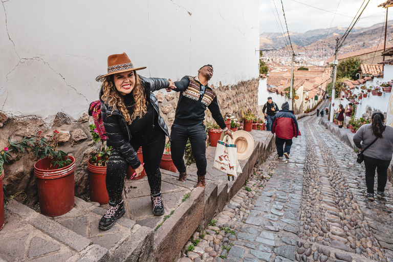 Cusco: Guided City Walking Tour with Photoshoot + dron video
