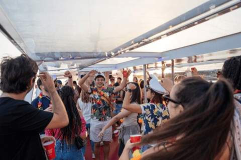 Partyboot auf dem Douro mit DJ und Drinks
