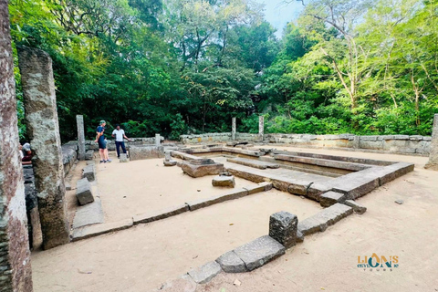 Trincomalee: Ritigala Forest monastery & lake boat day tour Trincomalee: Ritigala hidden Forest &relaxing boat tour