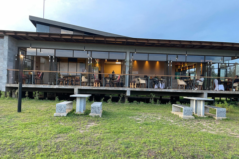 Kigali: City Tour, Nyandungu Eco Park, and Lunch