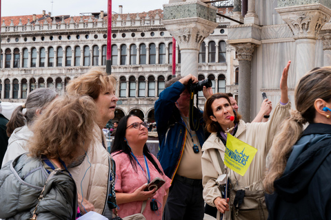 Venice: St. Mark's Basilica Guided Tour and Gondola Ride