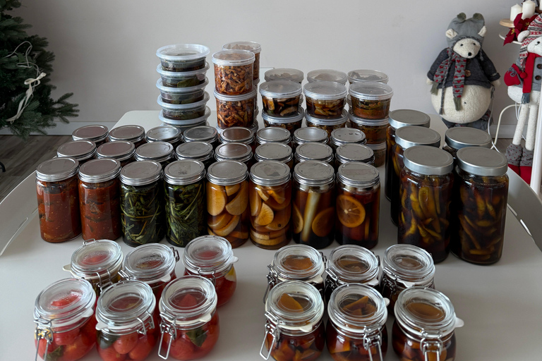 Busan: Korean Cooking Class with Kimchi and Gimbap