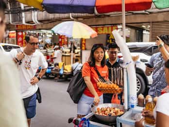 Manila: Street Food and Drinks Rundgang mit Verkostungen
