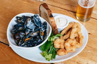 Dublin: Howth Coastal Craft Beer and Seafood Tour