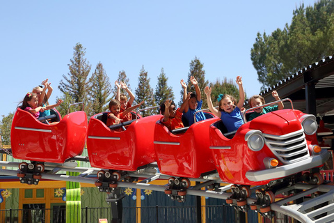 Los Angeles: Six Flags Magic Mountain Any-Day Entry Ticket Six Flags: Magic Mountain Good Any Day Ticket