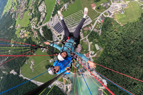 Berchtesgaden: Tandem Paragliding Flight over Königssee