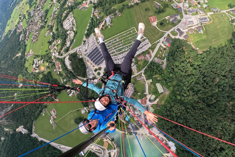 Berchtesgaden: Tandem Paragliding Flight over Königssee