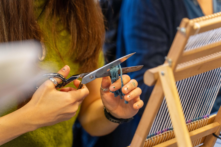 Istanbul: Turkish Carpet/Rug Weaving Workshop with Artisan