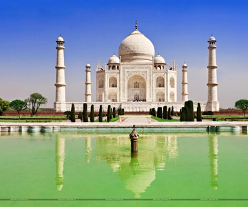 Agra: Taj Mahal and Mausoleum Guided Tour with Skip-the-Line