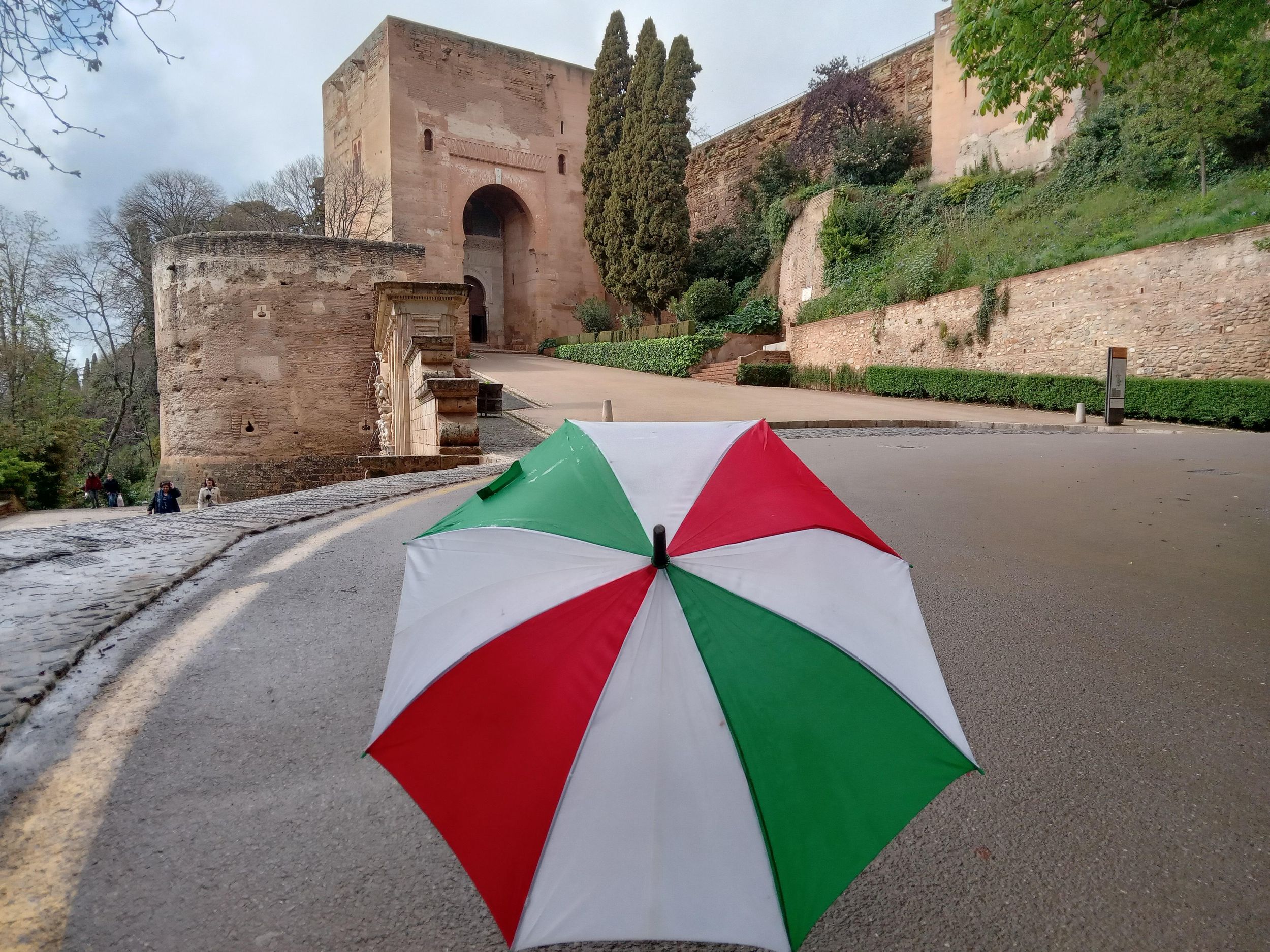 Granada: Alhambra, Alcazaba und Nasridenpaläste Tour